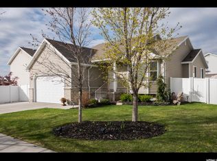 5784 S Impressions Dr, Kearns, UT 84118
