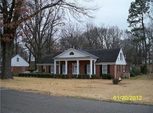 1403 Ridgewood Park Cir, Memphis, TN 38116