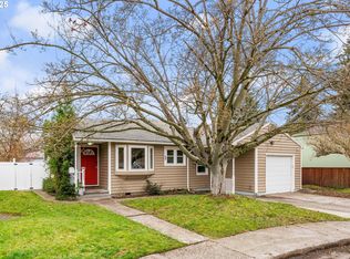 5950 SE Tibbetts St, Portland, OR 97206