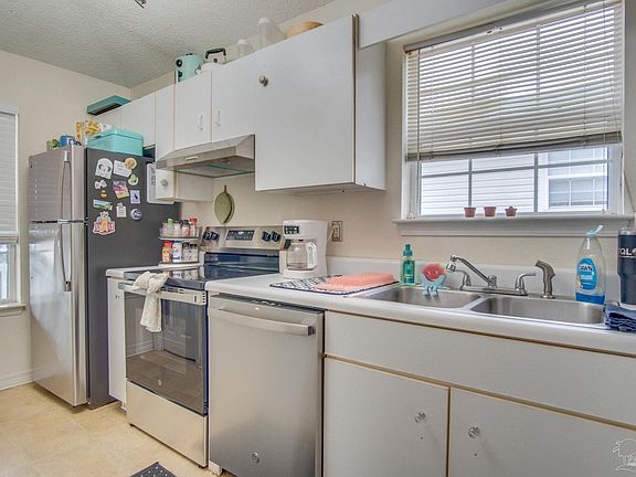 3rd image of 2421 Spyglass Cir