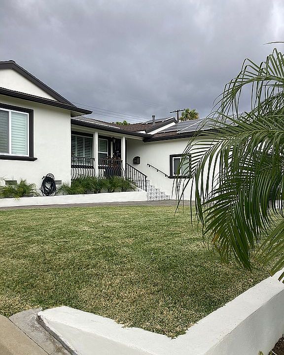 2nd image of 725 Legary Pl