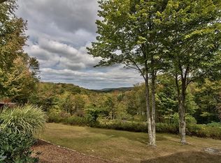 1902 Farmouse Rd, Honesdale, PA 18431