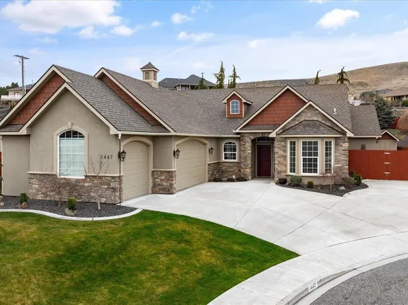 1447 Badger Mountain Loop, Richland, WA 99352