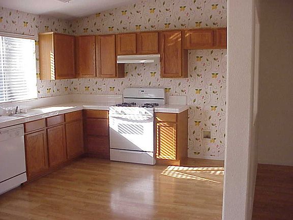4th image of 3729 W Elowin Ave