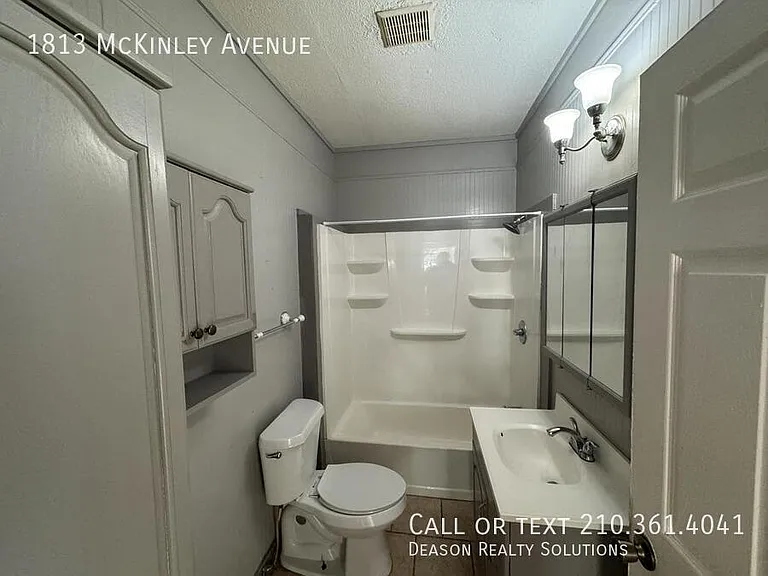 1813 McKinley Ave — Photo 9
