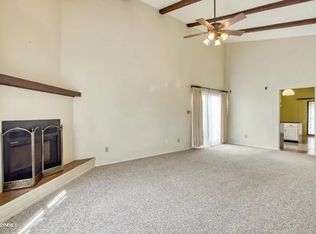 947 Roadrunner Cir, Las Cruces, NM 88011