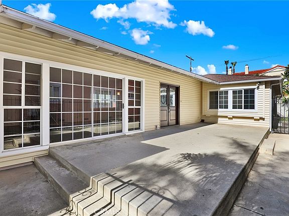 4th image of 7839 W 80th St