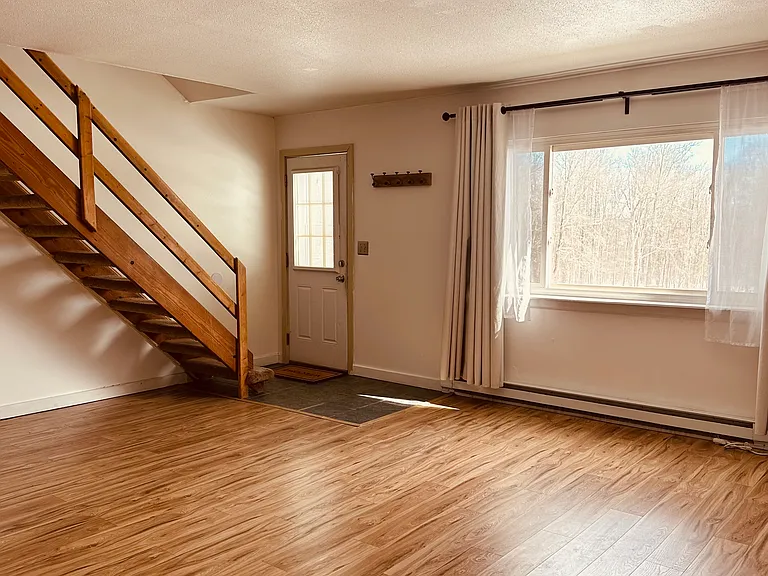 881 Albany Post Rd #17 — Photo 6