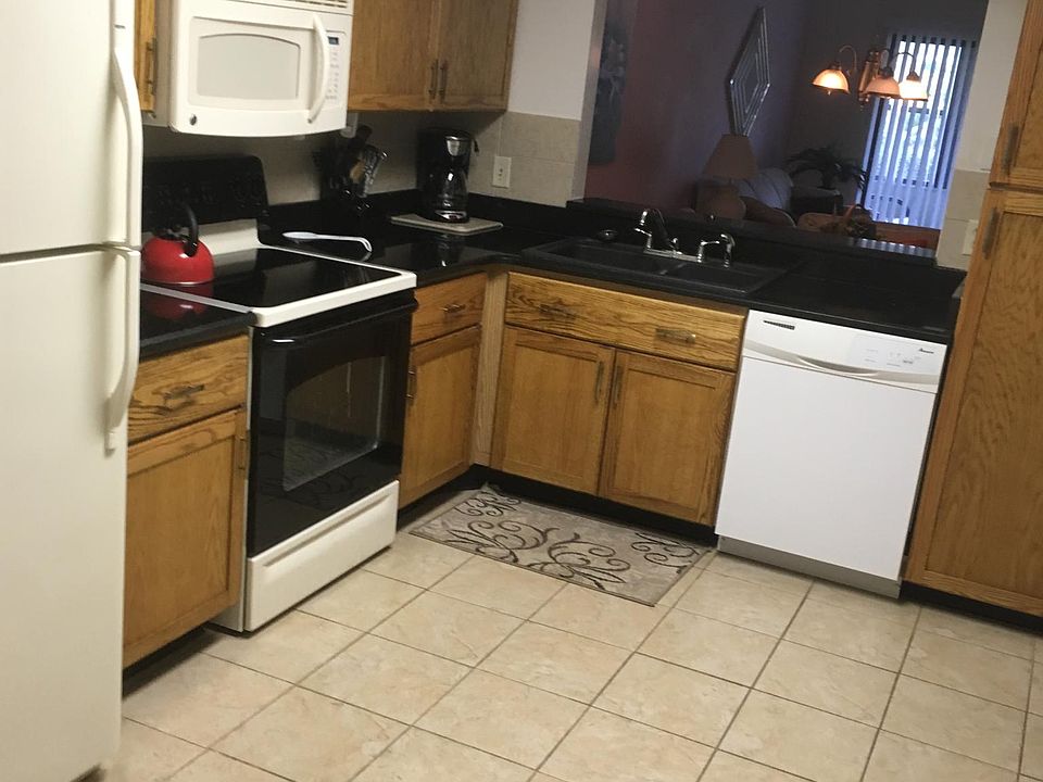 1st image of 2923 Marshfield Ct #2923