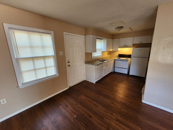 6526 White Horse Rd APT 13A