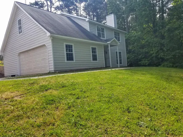 3045 Gum Creek Ln, Loganville, GA 30052