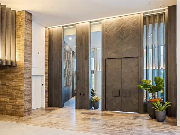 1000 Auahi St #2607, Honolulu, HI 96813
