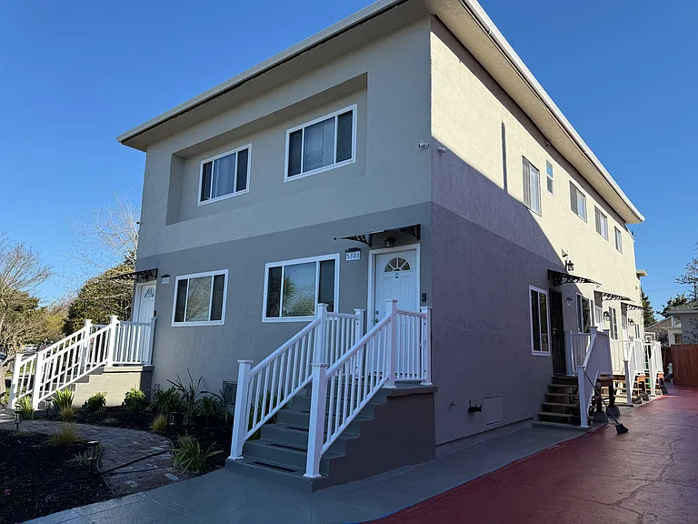 5804B Adeline St #4804B — Photo 1