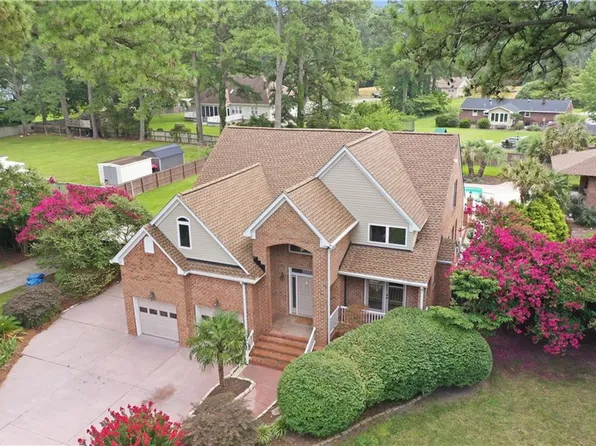 5041 Jakeman St, Virginia Beach, VA 23455