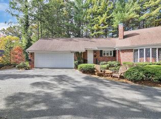 208 Tanglewood Dr, Longmeadow, MA 01106