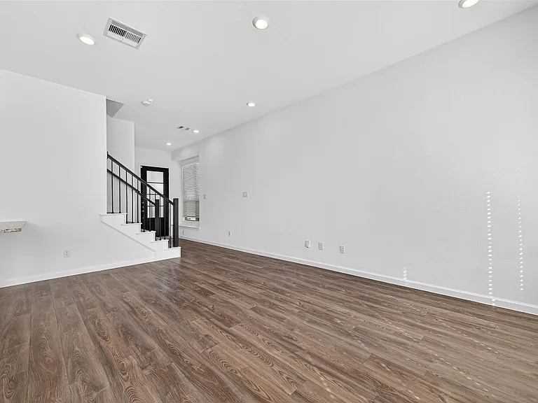 5703 Foggy Vine Ct — Photo 8