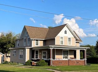 104 S State St, Atkinson, IL 61235