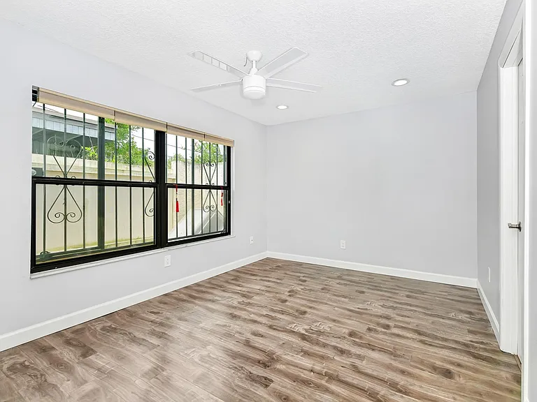 2300 Barbados Dr — Photo 19
