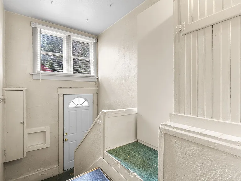 264 S Lafayette St — Photo 18