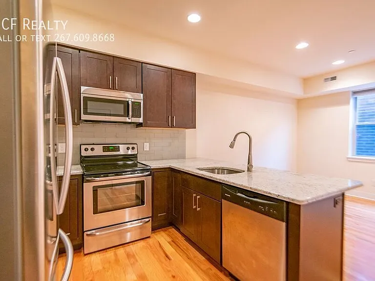 1242-48 Point Breeze Ave #202 — Photo 4