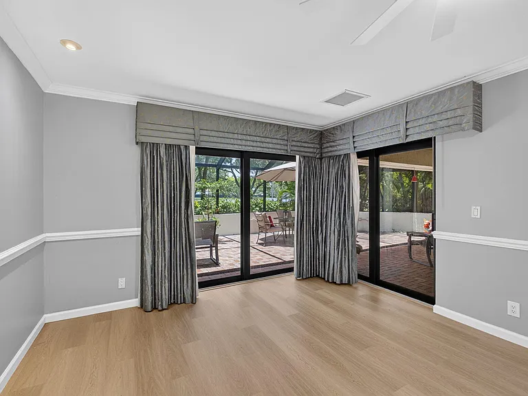 65 Balfour Rd E — Photo 18