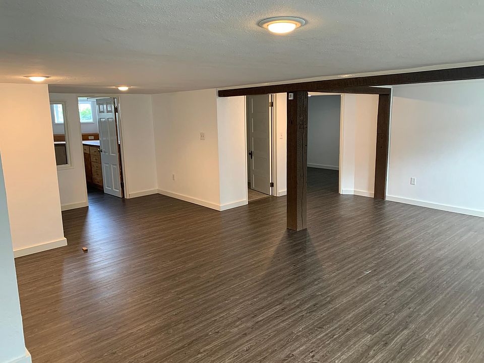 1st image of 924 N J St APT B