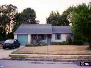204 Bentwood Dr, Delran, NJ 08075