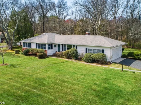 73 Old Stonehouse Dr, Bedminster Twp., NJ 07921