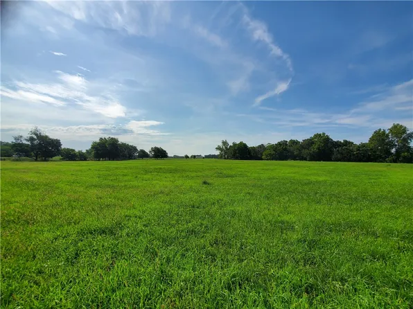 Wpa Rd, Gentry, AR 72734