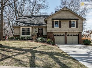 9530 Carter Dr, Overland Park, KS 66212
