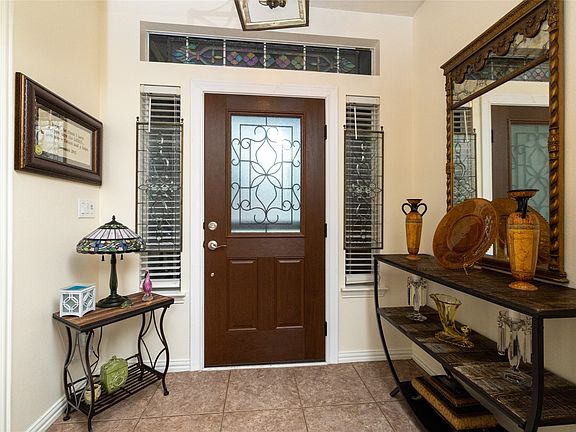 5th image of 160 Greathouse Vlg