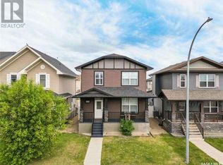 8710 Hincks Ln, Regina, SK S4Y0B9