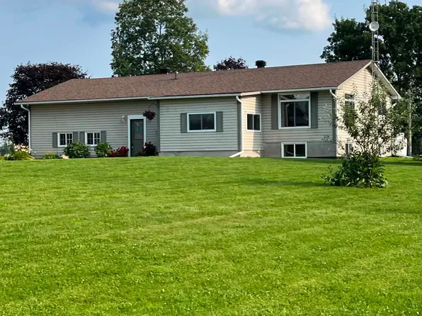 677 Bowes Side Rd, Tay Valley, ON K7H 3C6