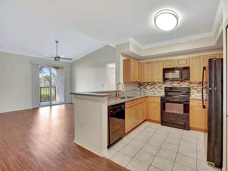 15055 Michelangelo Blvd — Photo 1
