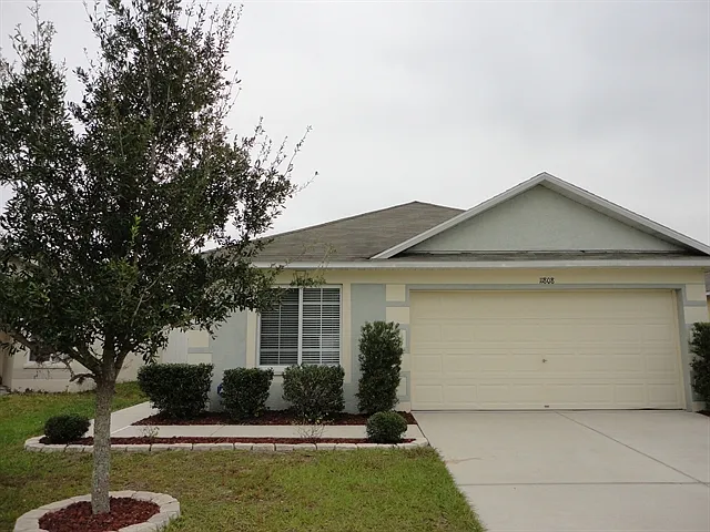 11808 Lynmoor Dr