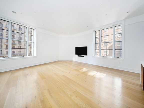 5th image of 2112 Broadway #5A