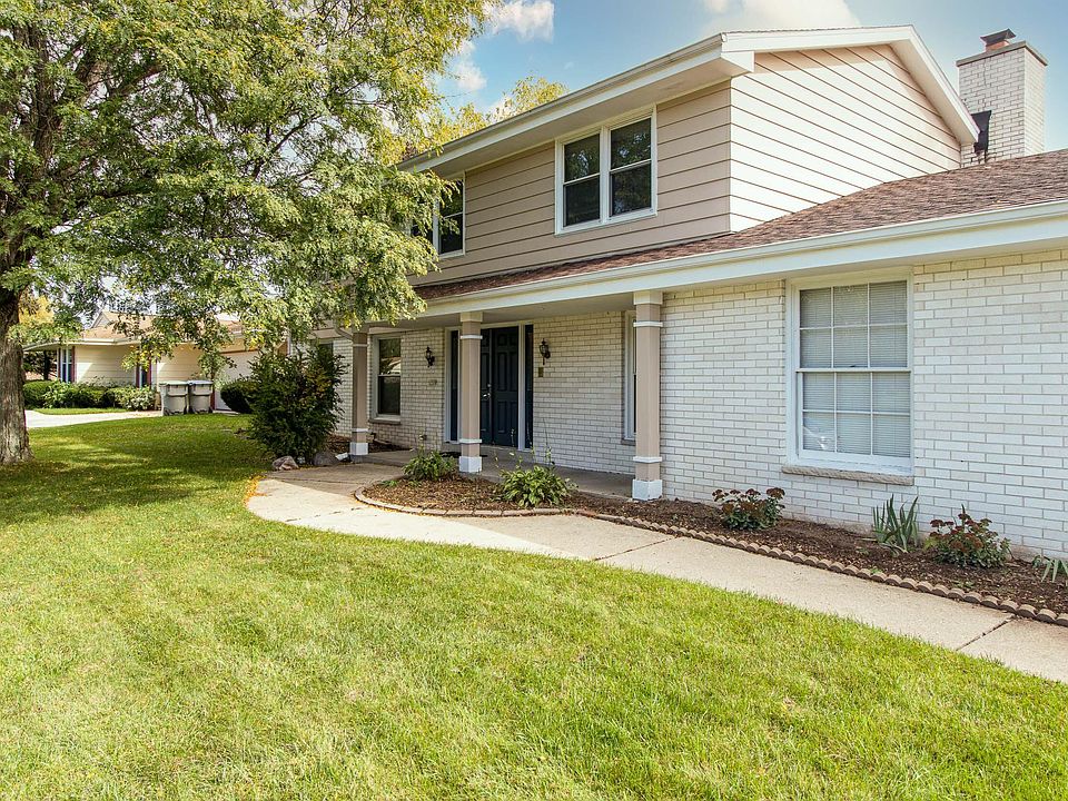 1st image of 6908 N Park Manor Dr