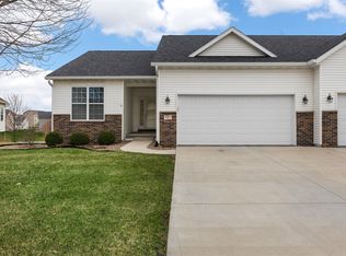 3002 Stone Creek Ct, Marion, IA