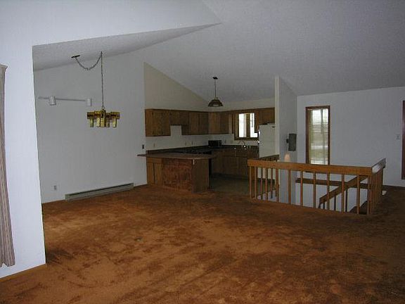 5th image of 905 Cramner, Bldg A, Unit 3