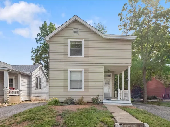 709 State St, Belleville, IL 62220