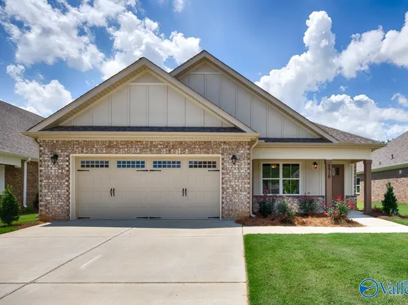 9510 Hampton Oak Dr SE, Owens Cross Roads, AL 35763
