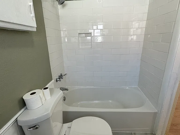 2723 Wood Ave — Photo 11