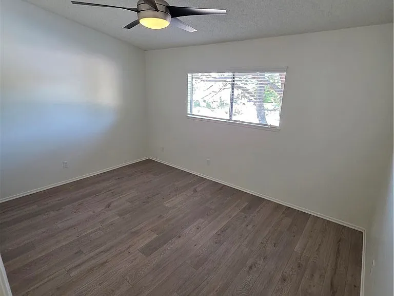 1528 Coolcrest Ave — Photo 11