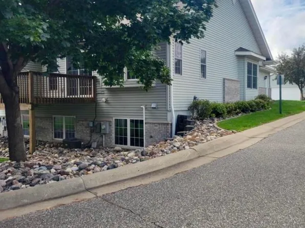 769 Rockford Ave E, Delano, MN 55328