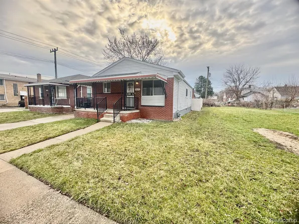 8029 Terry St, Detroit, MI 48228