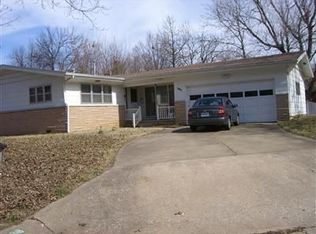 2338 S Mayfair Ave, Springfield, MO 65804