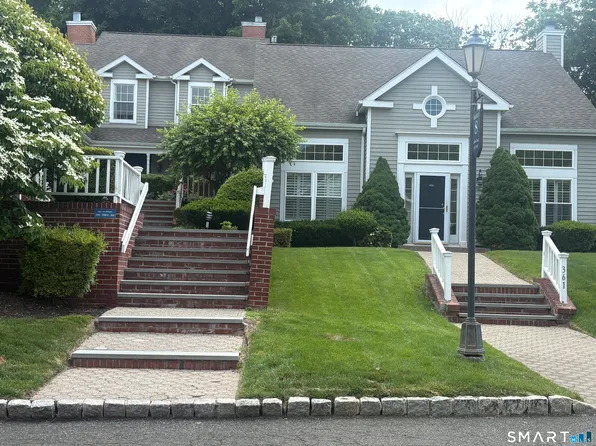 359 Hadley Drive #359, Trumbull, CT 06611