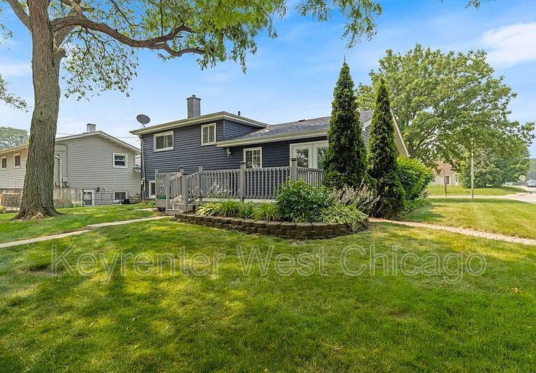 1003 S Finley Rd — Photo 24
