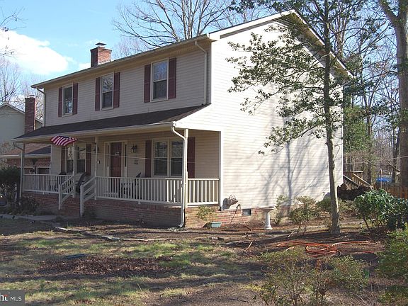 3rd image of 5903 Queens Mill Cir
