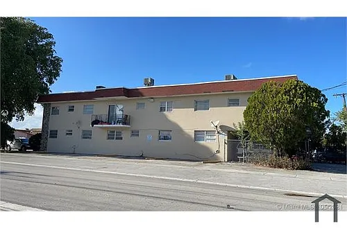 16103 NE 19th Ct Photo 1